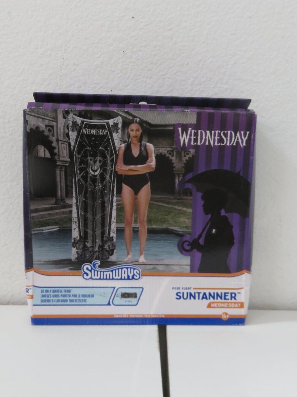 (#140) Swimways Wednesday Suntanner Pool Float Coffin Shape Over 5.8 Feet Long
